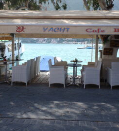 Yacht Cafe Bar (Βασιλάτος Ευστάθιος Σταυρ.)